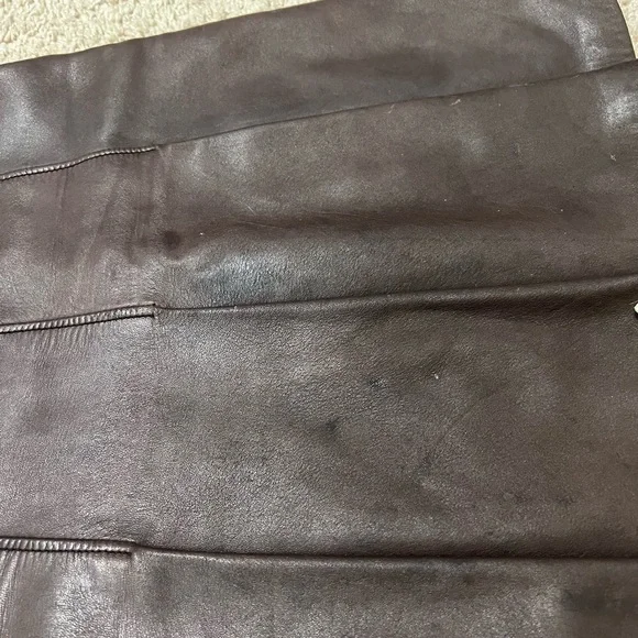 Burberry pleated leather skirt USA small